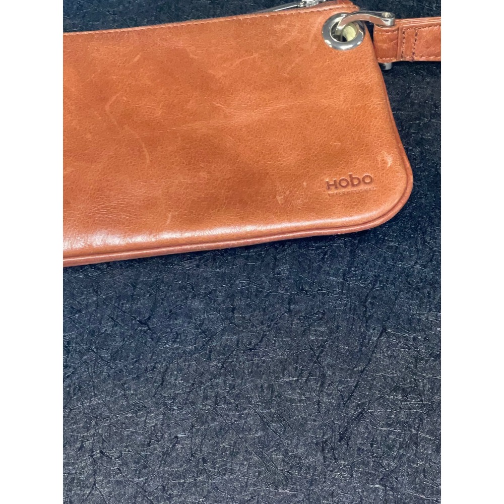 Hobo International Leather Wristlet Clutch Bag Cognac Brown - Picture 2 of 10